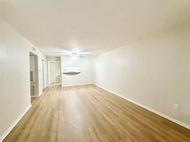 2400 5th St in Bay City, TX - Building Photo - Building Photo