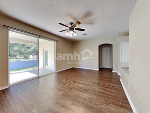 3856 Glenford Dr in Clermont, FL - Building Photo - Building Photo