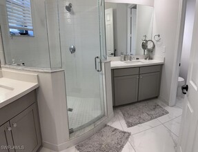 8863 Madrid Cir in Naples, FL - Building Photo - Building Photo