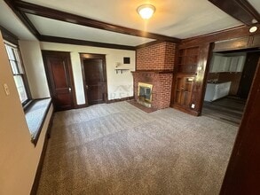 1124 S Ash Ave in Independence, MO - Building Photo - Building Photo