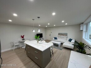 1217 Ocean Ave N in Bradley Beach, NJ - Building Photo - Building Photo