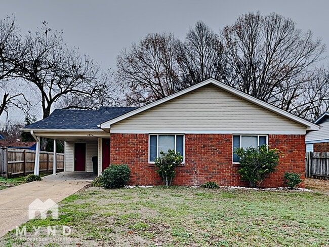 1824 Whitehead Dr