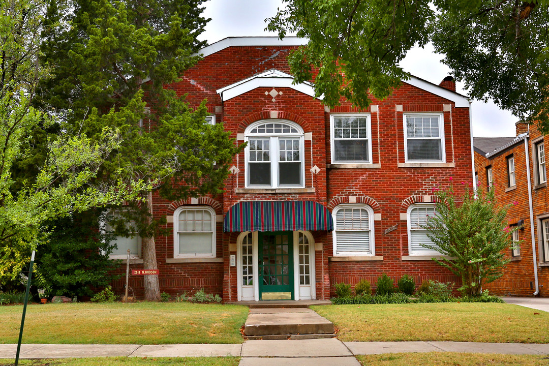 2617 N Hudson Ave in Oklahoma City, OK - Building Photo