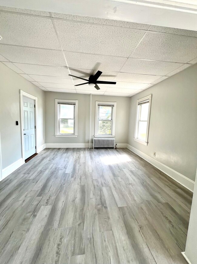 136 Church St, Unit 2nd Floor