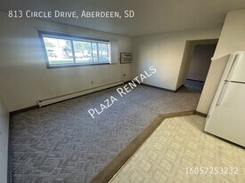 2119 4th Ave SE in Aberdeen, SD - Building Photo