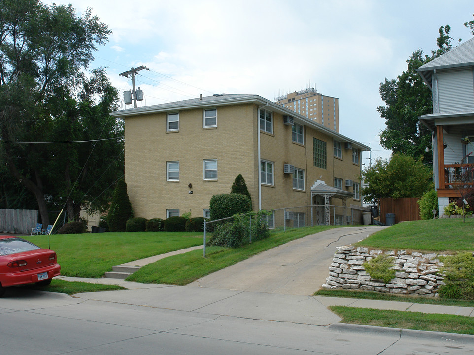 734 S 50th St in Omaha, NE - Building Photo