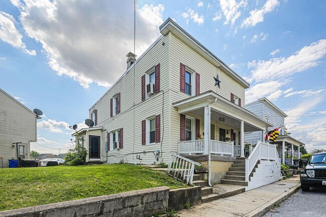 253 E Howard St in Hagerstown, MD - Building Photo - Building Photo
