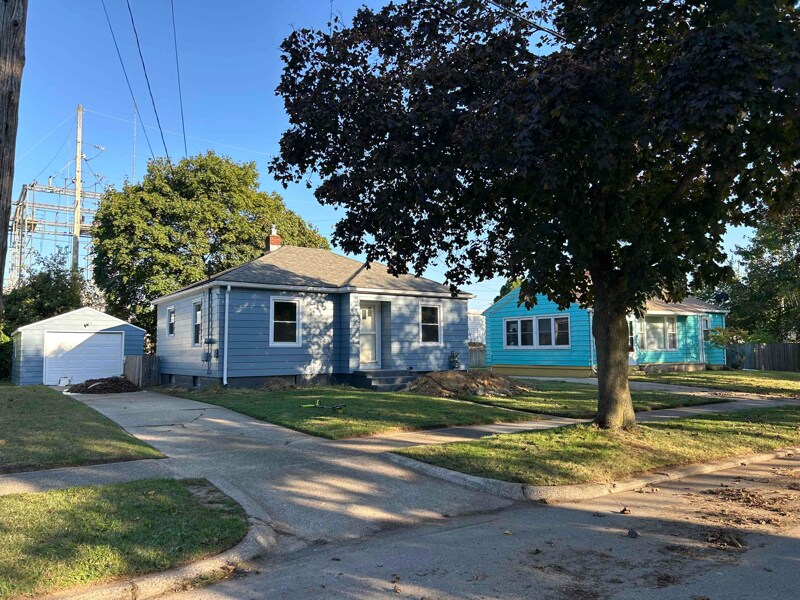 1816 Jennette Ave NW in Grand Rapids, MI - Building Photo