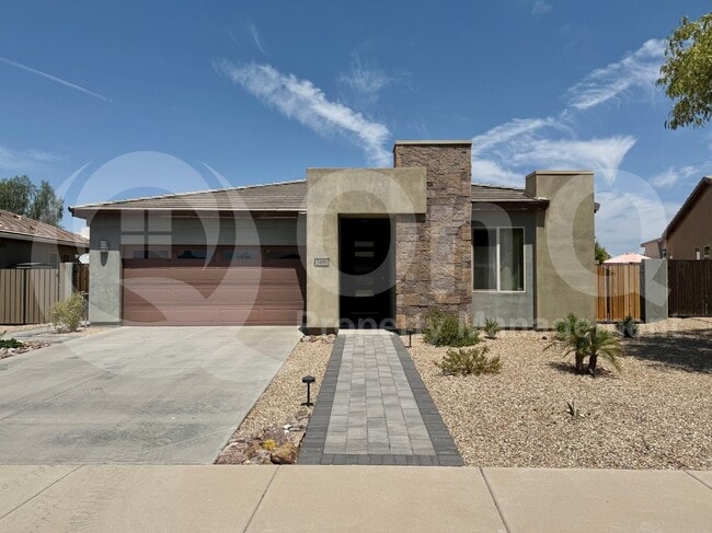 property at 3498 E Ravenswood Dr