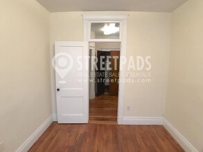 27 Park Dr in Boston, MA - Building Photo - Building Photo