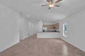 2401 Jupiter Blvd SW in Palm Bay, FL - Building Photo - Building Photo