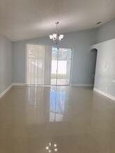 1005 Cherry Valley Way in Orlando, FL - Building Photo - Building Photo