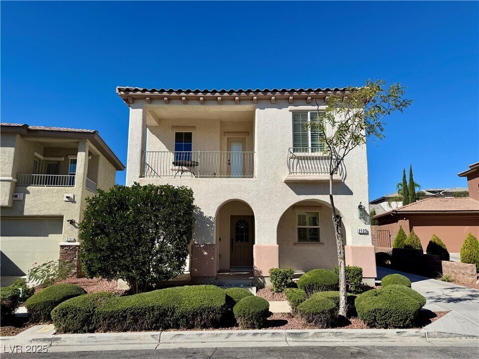 2123 Lone Desert St in Las Vegas, NV - Building Photo