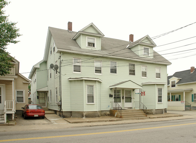 95 Pine St in Nashua, NH - Building Photo - Building Photo