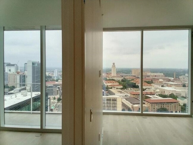 property at 313 W 17th St