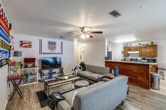 325 Shady Valley Dr in Mansfield, TX - Building Photo - Building Photo