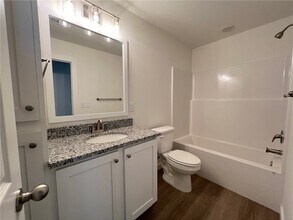 6808 NW Trevy St in Bentonville, AR - Building Photo - Building Photo