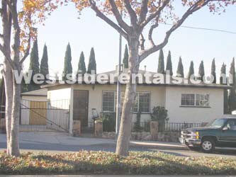 25223 Western Ave in Lomita, CA - Foto de edificio