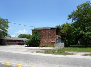 4013 W Montague Ave in North Charleston, SC - Building Photo - Building Photo