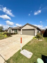 401 Alice Harney Rd in Burleson, TX - Building Photo - Building Photo