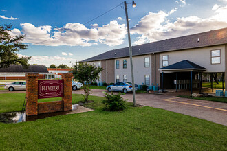 Holiday Townhouses in West Memphis, AR - Building Photo - Building Photo