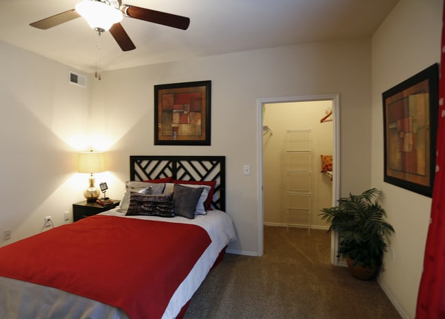 The Pearl on Frankford in Dallas, TX - Building Photo - Interior Photo