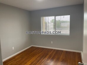 10 Thorn St-Unit -14 in Boston, MA - Building Photo - Building Photo