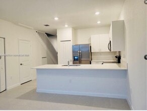 13281 SW 285th St in Homestead, FL - Foto de edificio - Building Photo