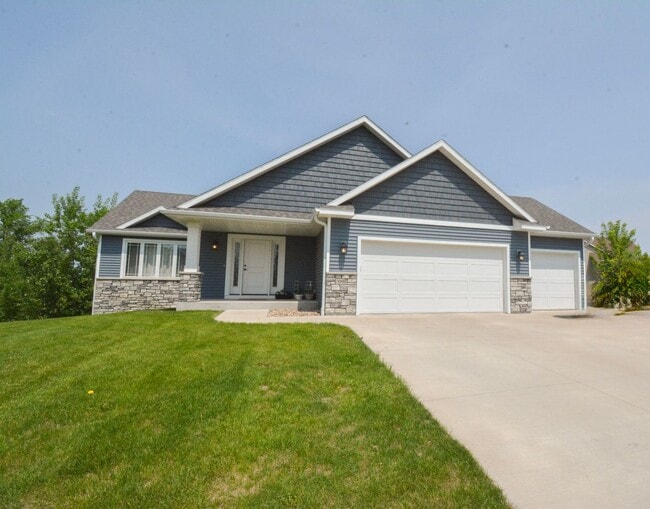 property at 3999 Stone Point Dr NE