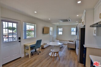 1237 W 25th St in Los Angeles, CA - Building Photo - Building Photo