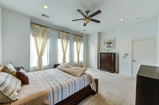 property at 5109 Larkin St