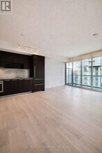 90 Queens Wharf Rd in Toronto, ON - Building Photo - Building Photo