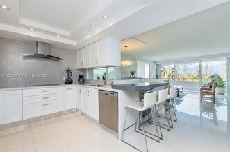155 Ocean Lane Dr, Unit 408-308 in Key Biscayne, FL - Building Photo - Building Photo
