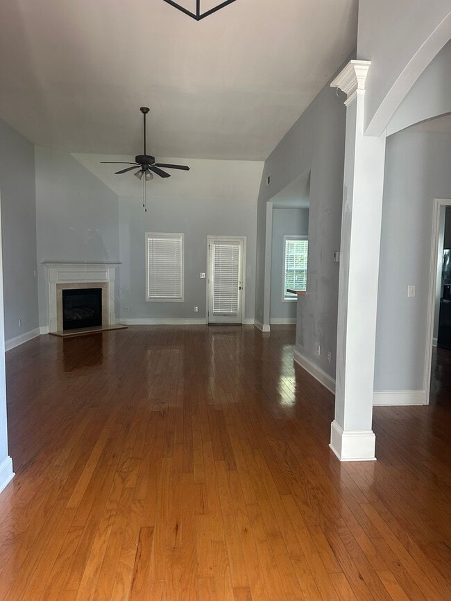 4512 Hoskins Dr in Gainesville, GA - Building Photo - Building Photo
