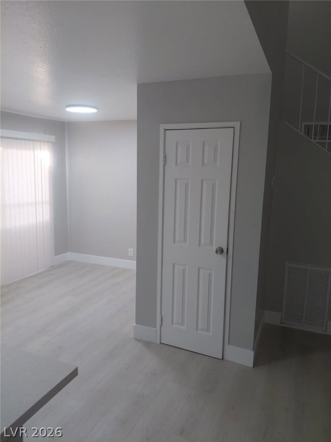 property at 5228 Garden Ln