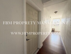 1300 W Main St in Waxahachie, TX - Building Photo - Building Photo