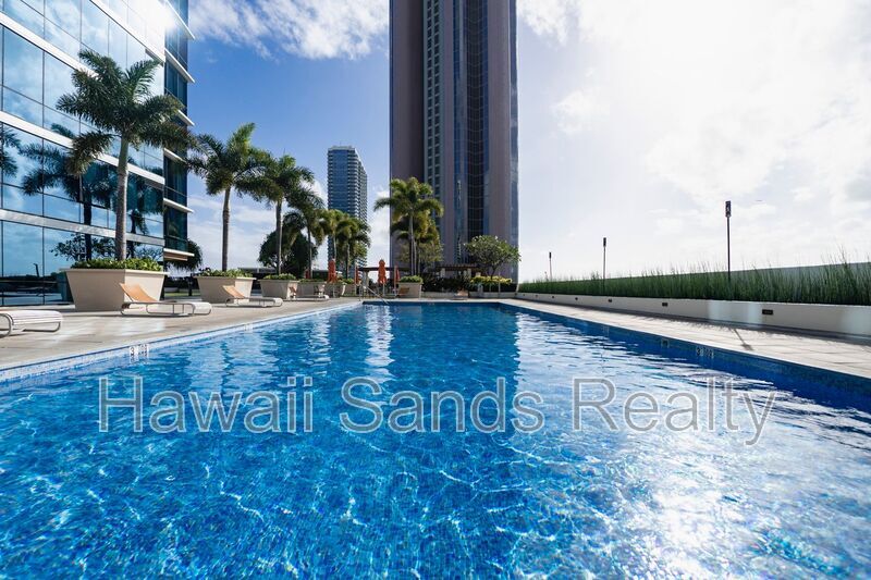 555 South St in Honolulu, HI - Building Photo