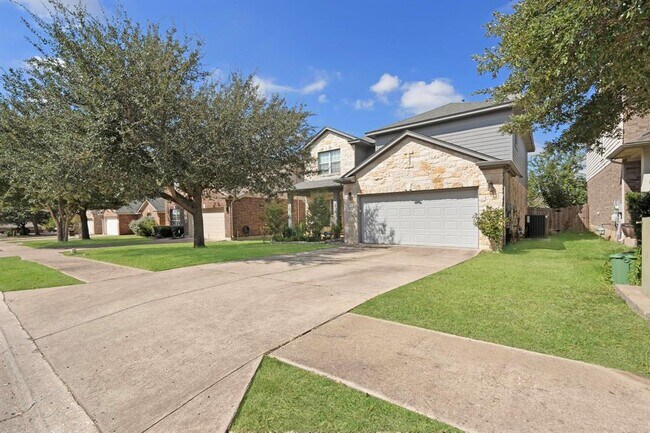 11416 Flushwing Dr in Austin, TX - Building Photo - Building Photo