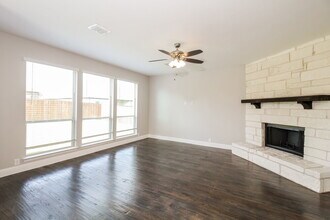 1129 Quail Dove Dr in Little Elm, TX - Building Photo - Building Photo