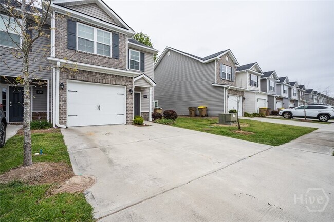 270 Kepler Lp in Richmond Hill, GA - Foto de edificio - Building Photo