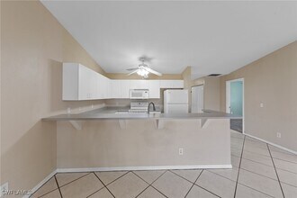 841 SE 8th Terrace in Cape Coral, FL - Building Photo - Building Photo