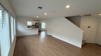 18926 Panzini Dr in New Caney, TX - Building Photo - Building Photo