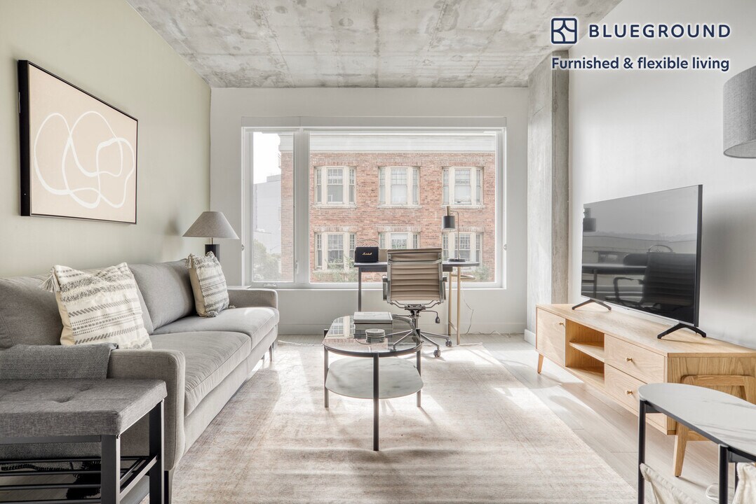 1 Brady St in San Francisco, CA - Building Photo