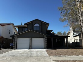 11662 Clear Lake Cir in El Paso, TX - Building Photo