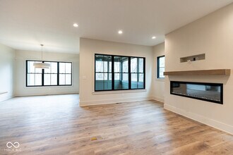 871 Rosemary Gdns in Carmel, IN - Building Photo - Building Photo