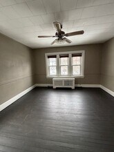 323 Carsonia Ave in Mount Penn, PA - Building Photo - Building Photo