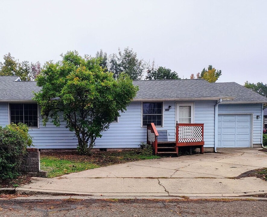 2104 W 12th Ave-Unit -2106 in Eugene, OR - Building Photo