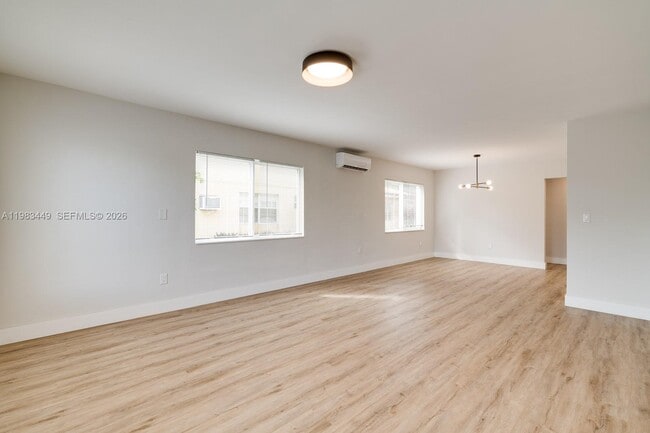 2920 S Le Jeune Rd in Miami, FL - Building Photo - Building Photo