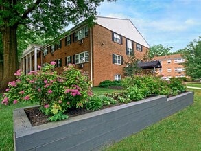 Hamilton Apartments in Rahway, NJ - Foto de edificio - Building Photo