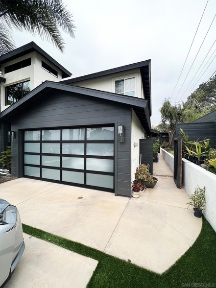 property at 280 Hillcrest Dr